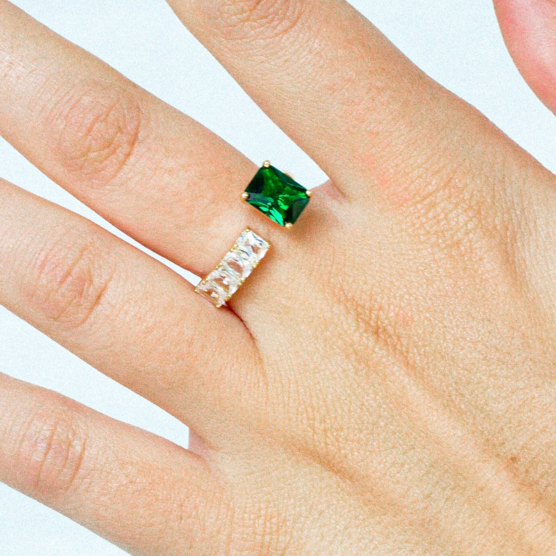 THE AVERY EMERALD RADIANT CUT RING