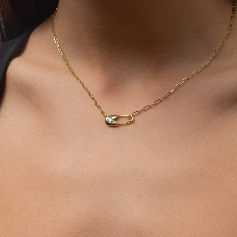 THE SAFETY PIN REDA NECKLACE