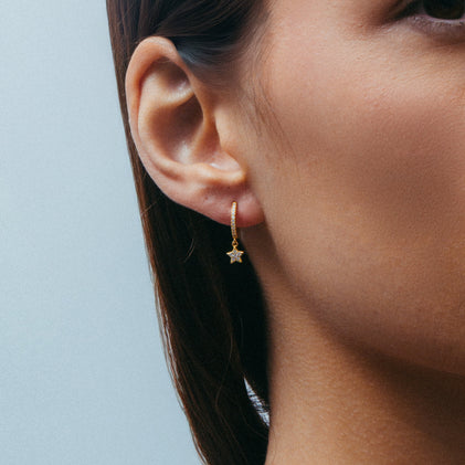 THE HANGING PAVE' STAR EARRING