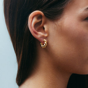 THE MINI ZOYA HOOP EARRING