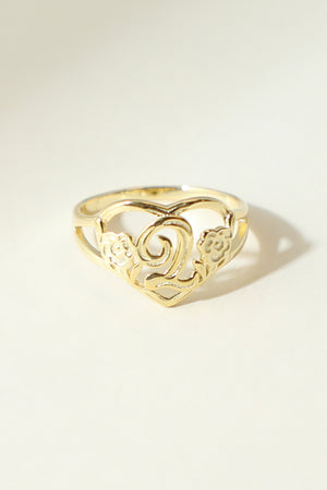 THE GOLD CUTOUT FLOWER HEART LETTER RING
