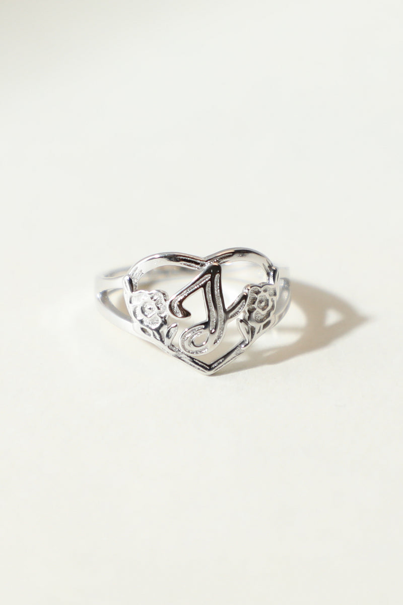 THE SILVER CUTOUT FLOWER HEART LETTER RING