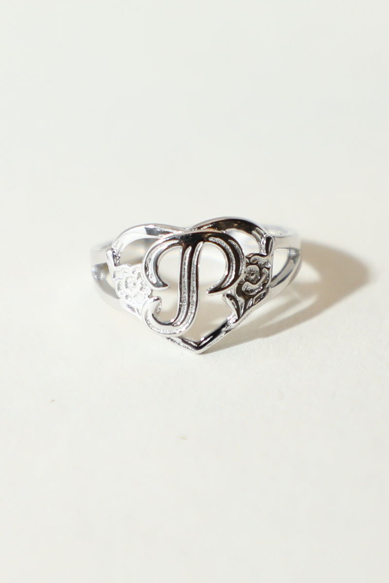 THE SILVER CUTOUT FLOWER HEART LETTER RING