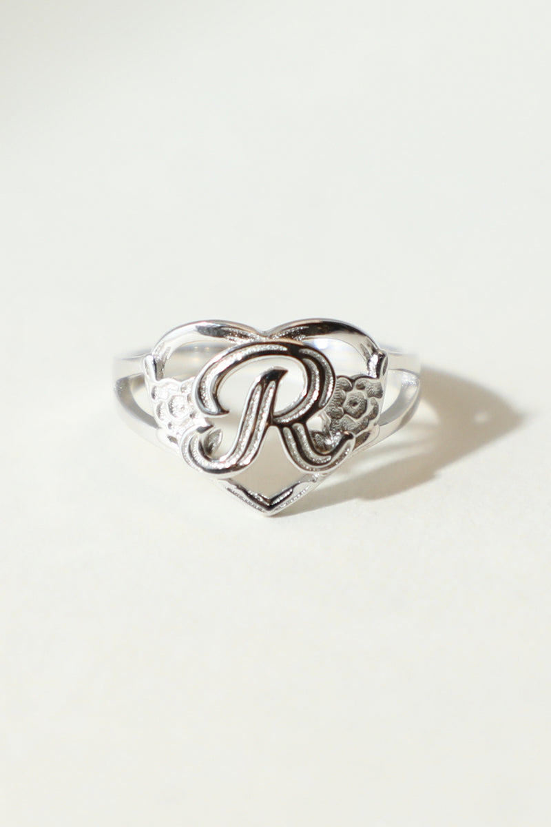 THE SILVER CUTOUT FLOWER HEART LETTER RING