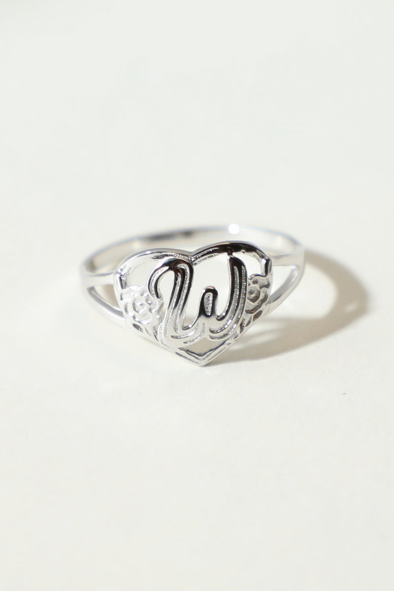 THE SILVER CUTOUT FLOWER HEART LETTER RING