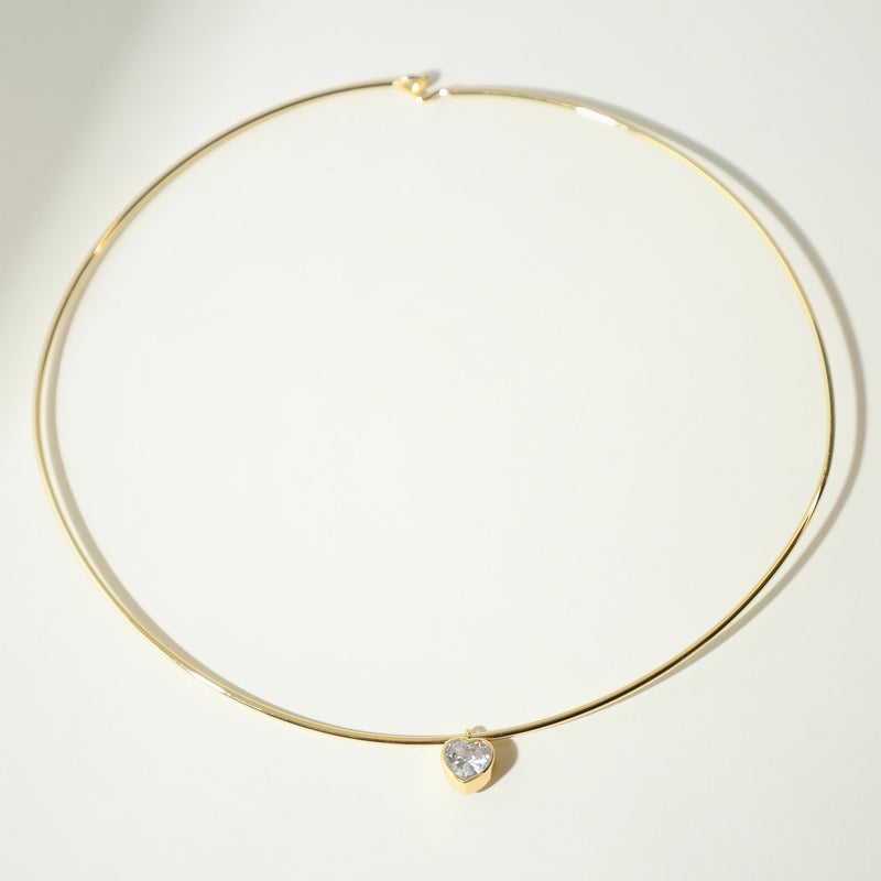 THE HEART PENDANT CHOKER
