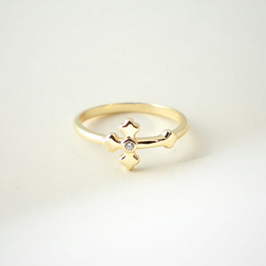 THE SINGLE STONE CROSS RING