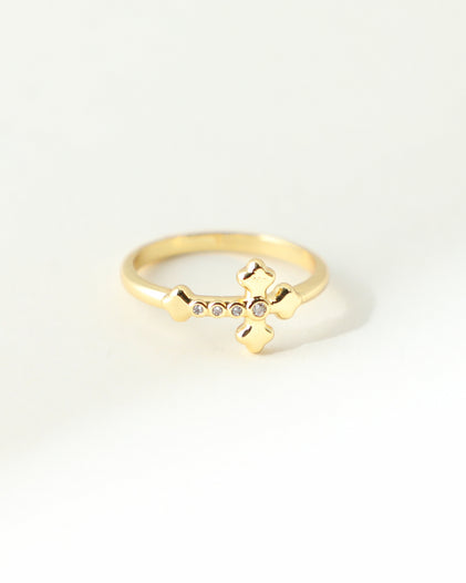 THE PAVE CROSS RING