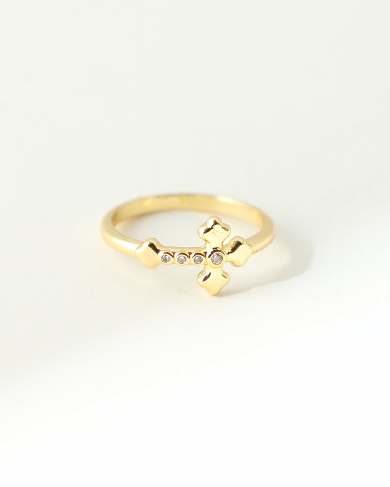 THE PAVE CROSS RING