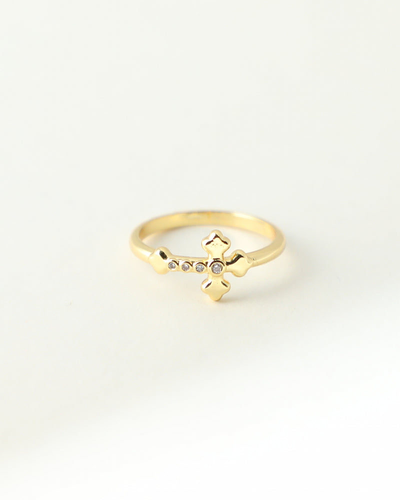 THE PAVE CROSS RING