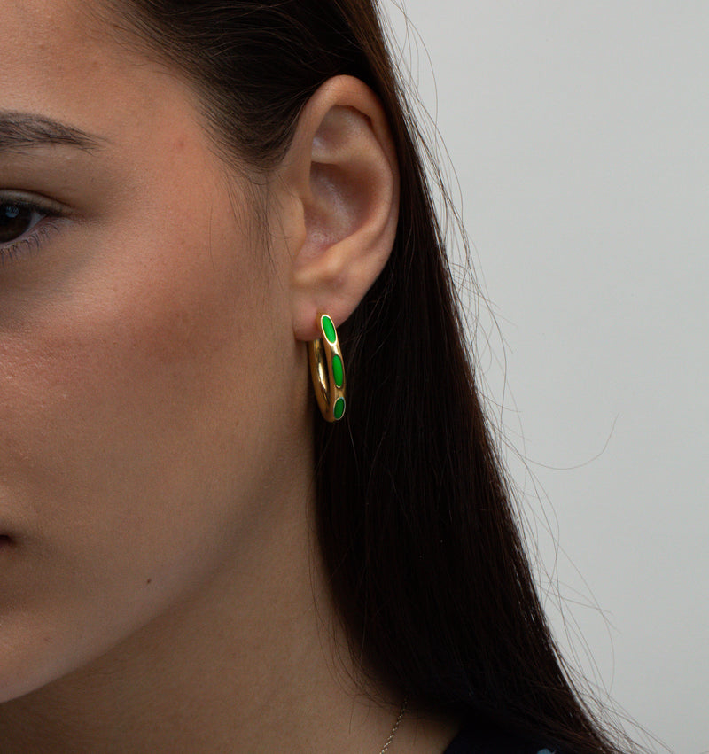 THE BECCA GREEN TUBE HOOP EARRINGS