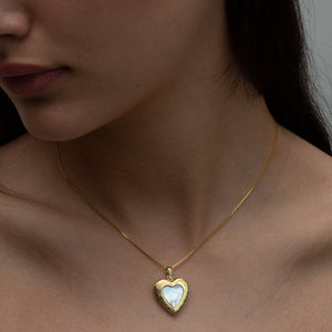 THE PEARL HEART PHOTO LOCKET NECKLACE