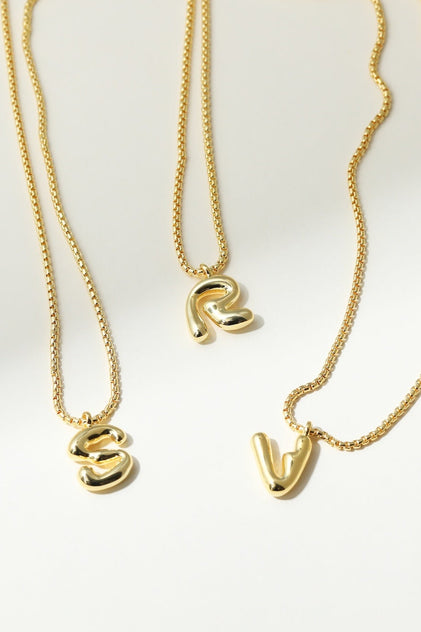 THE MULBERRY LETTER PENDANT NECKLACE