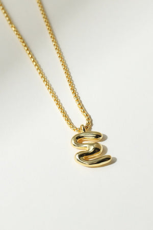 THE MULBERRY LETTER PENDANT NECKLACE