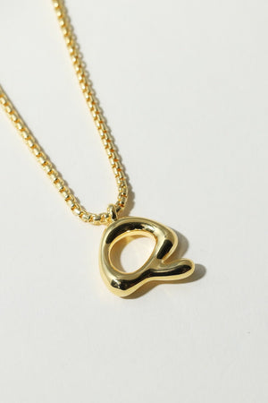 THE MULBERRY LETTER PENDANT NECKLACE