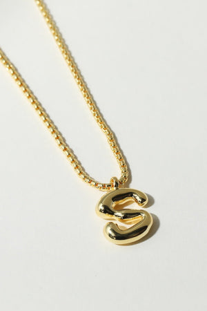 THE MULBERRY LETTER PENDANT NECKLACE