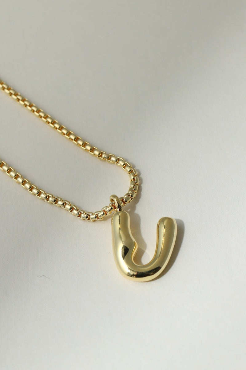 THE MULBERRY LETTER PENDANT NECKLACE