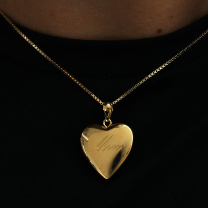 The Mom Engraved Photo Locket