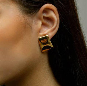 THE BIA CURVED EARRINGS