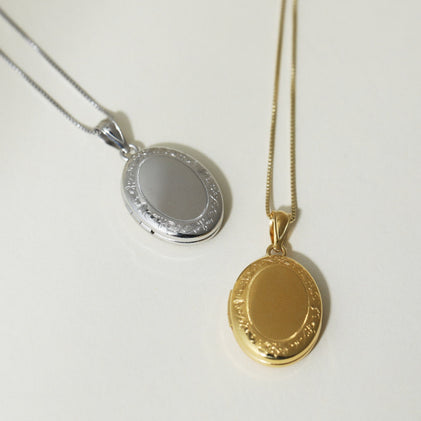 The Oval Photo Locket