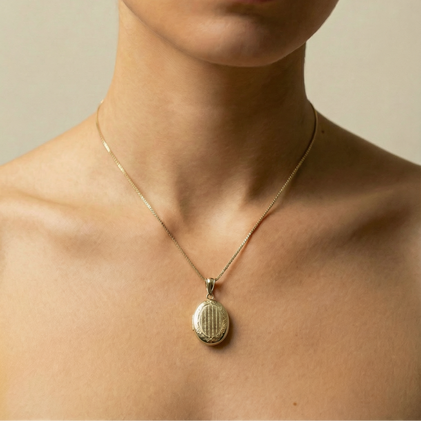 The Oval Vintage Photo Locket