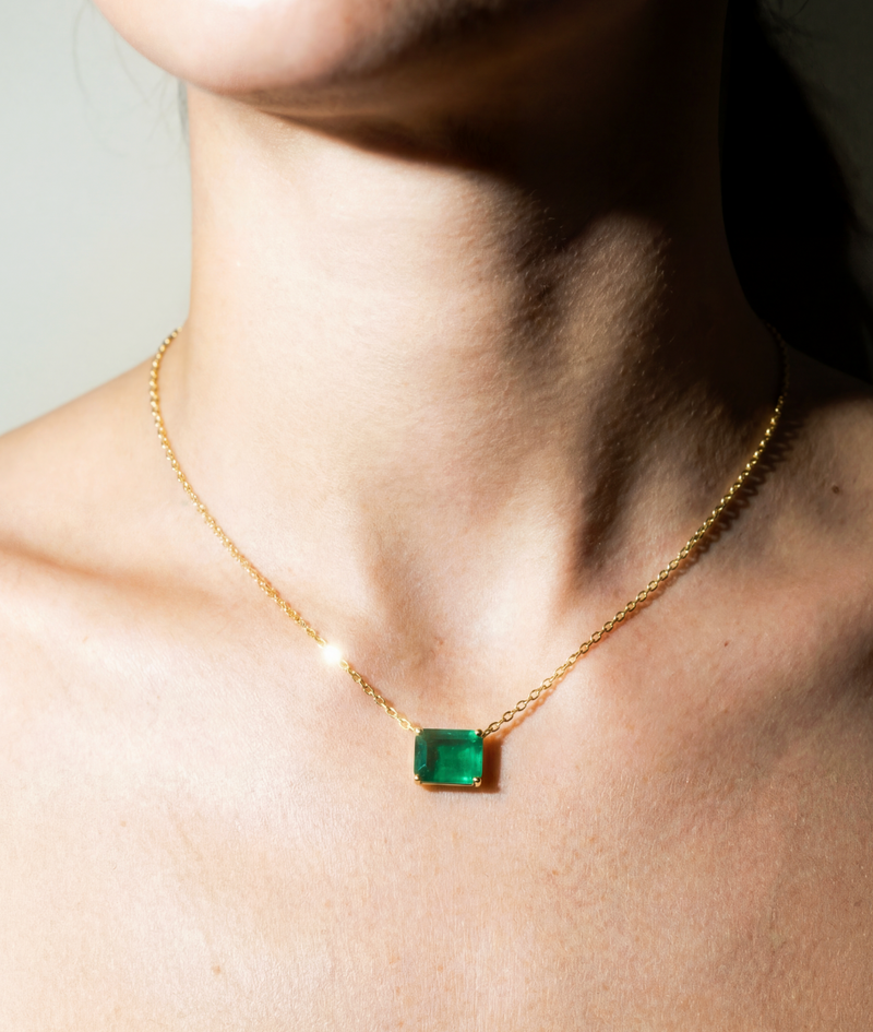 The Green Solitaire Emerald Necklace