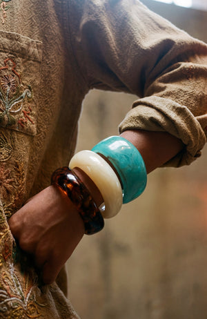 THE RESIN BANGLE BRACELET