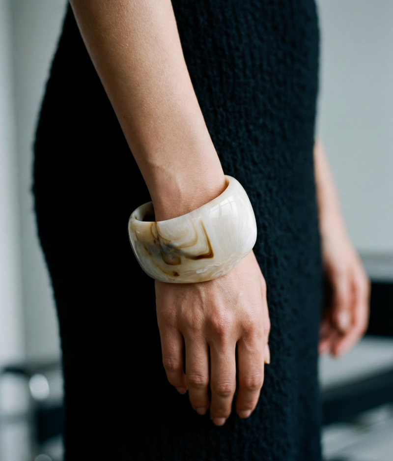 THE RESIN BANGLE BRACELET