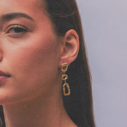 THE HAMMERED ABSTRACT HANGING EARRING