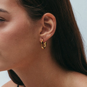 THE TWIST FIGURE EARRING STUDS