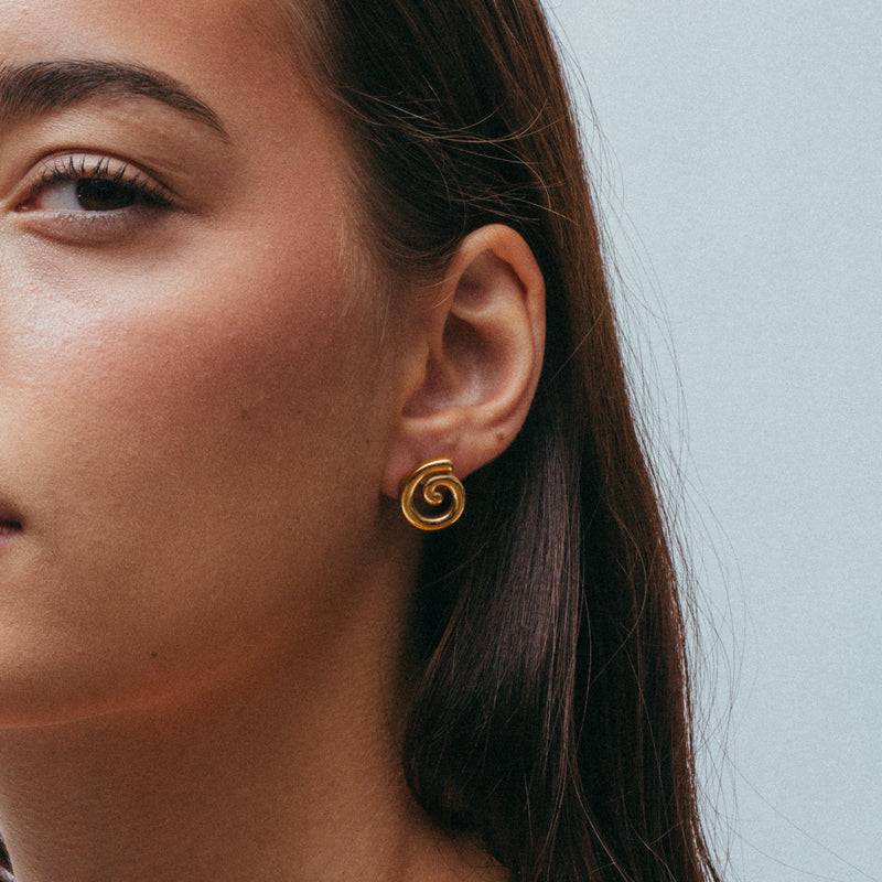 THE ISLA SPIRAL STUD EARRINGS