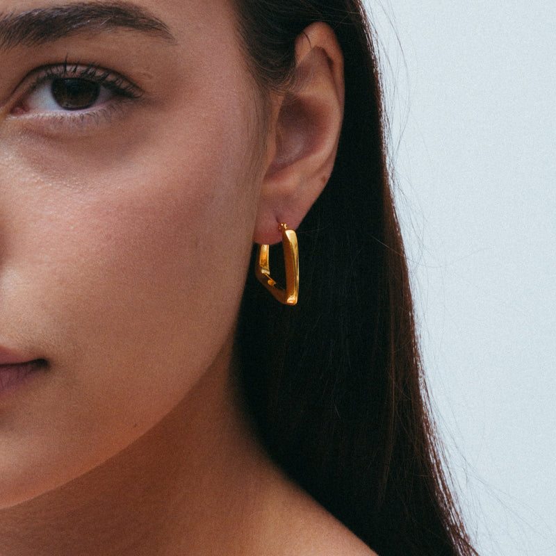 THE BOLD ANGULAR HOOPS