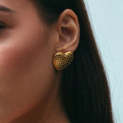 THE TEXTURED HEART EARRINGS