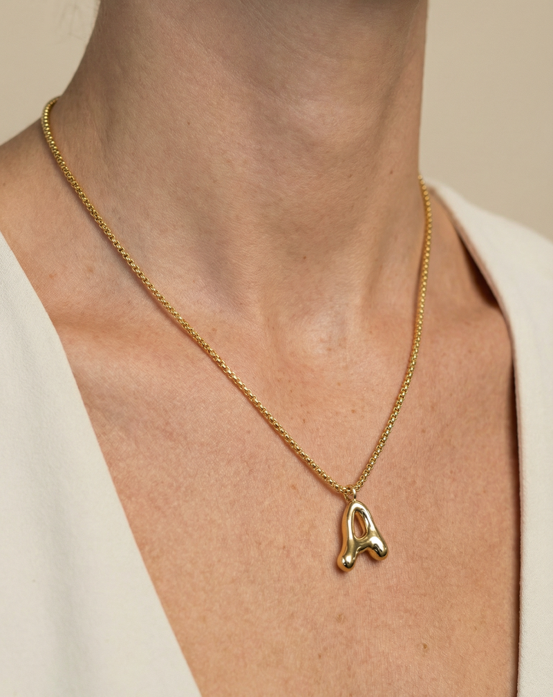 THE MULBERRY LETTER PENDANT NECKLACE