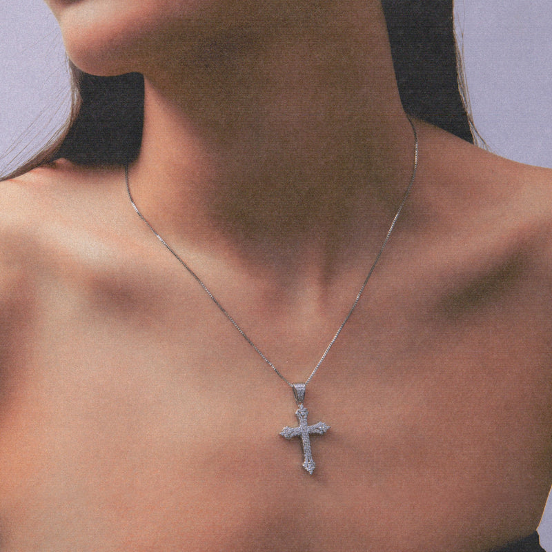 THE MERCER STONE CROSS PENDANT NECKLACE