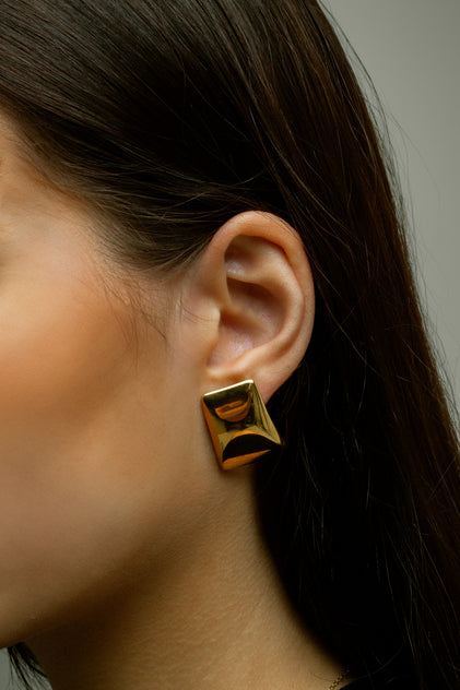 THE BIA CURVED EARRINGS