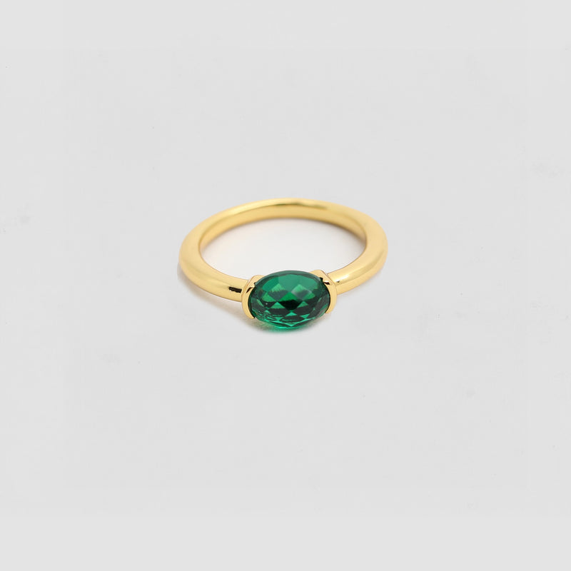 THE EMERALD STONE RING