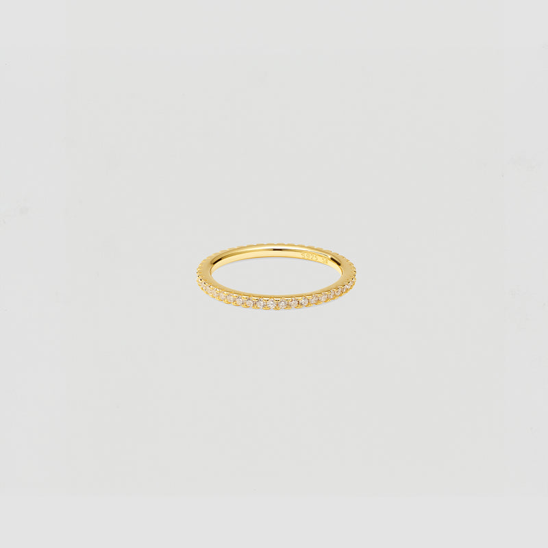 The M Essential Pavé Band