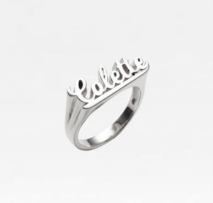 The Classic Name Ring