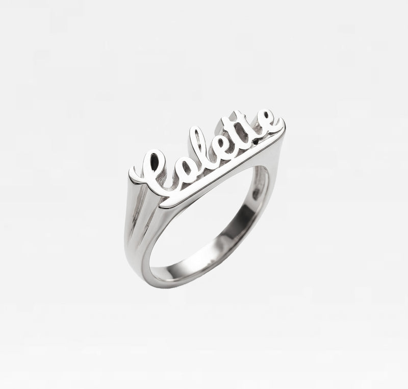 The Classic Name Ring