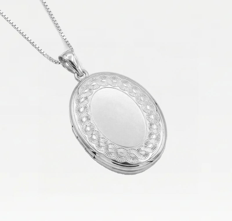 The Large Oval Photo Locket