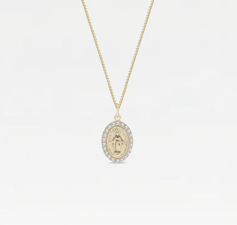 The Oval Mary Pendant Necklace Pavé