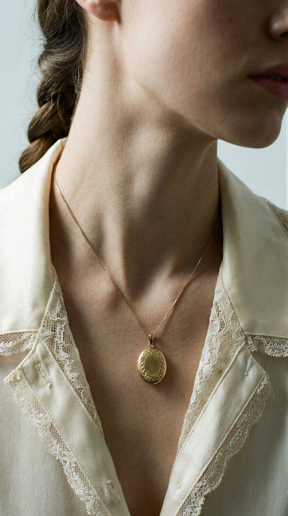 The Oval Photo Locket