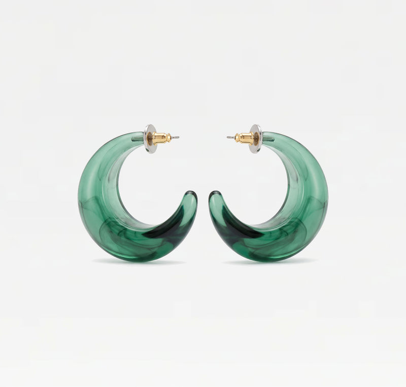 THE GREEN RESIN HOOP EARRINGS