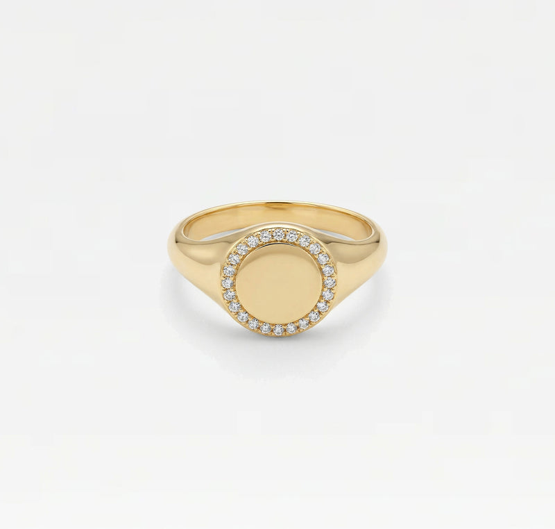 The Pavé Disc Signet Ring