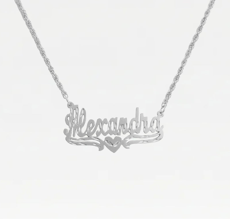 The Single Heart Rope Cut Nameplate Necklace