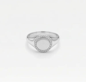 The Pavé Disc Signet Ring