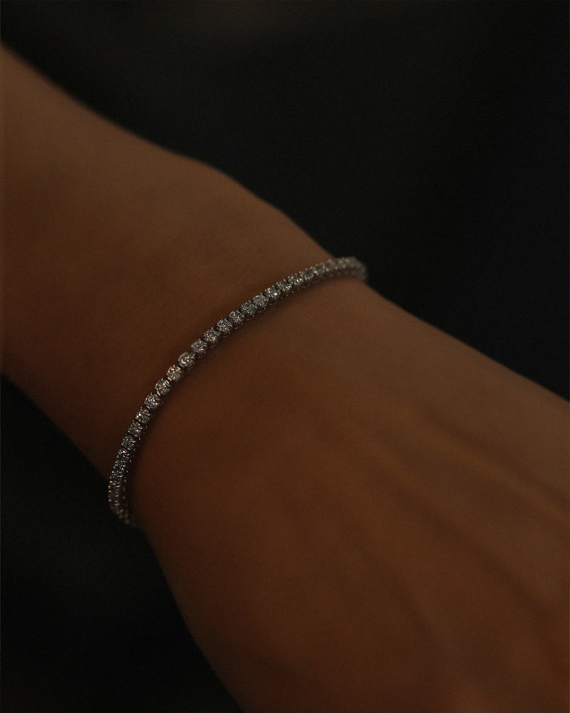THE TINY THIN LAB TENNIS BRACELET
