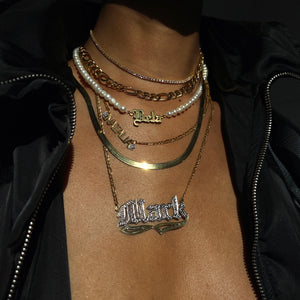nameplate necklaces