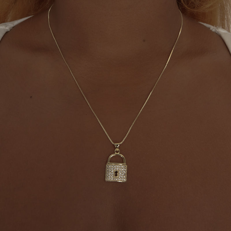 THE PAVE' PENDANT LOCK NECKLACE